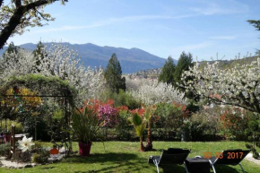 T2 jardin vue LAC et montagnes, quartier résidentiel, proche centre